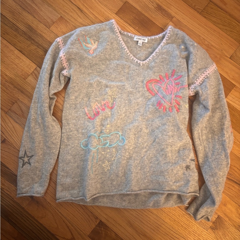 Johnny Was Gray V-Neck Sweater with Colorful Embroidery